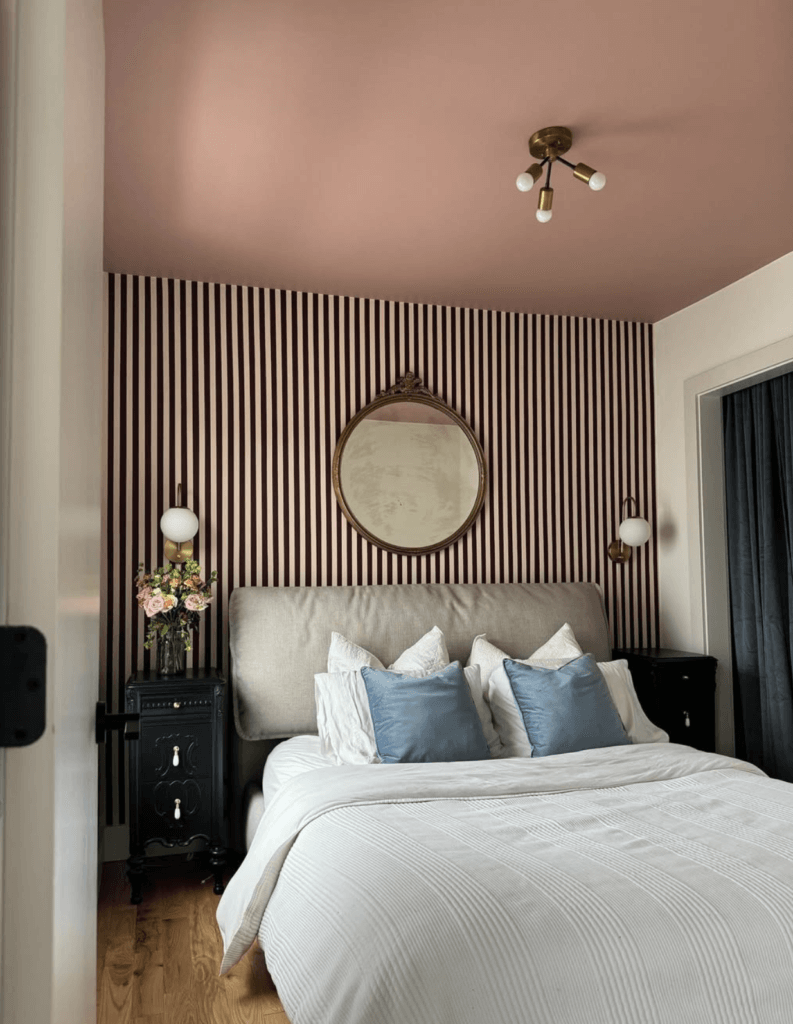 Small Bedroom Hacks